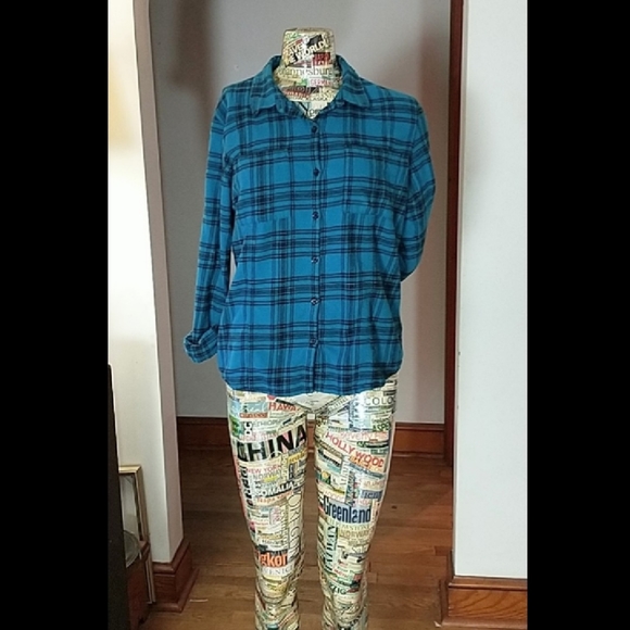VOLCOM Blue Flannel size Medium - Picture 2 of 12